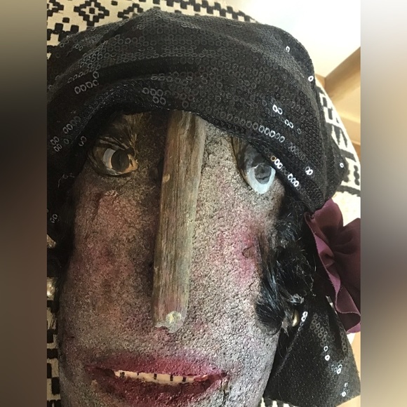 Driftwood bust. Very unique, handmade piece. - Picture 2 of 9